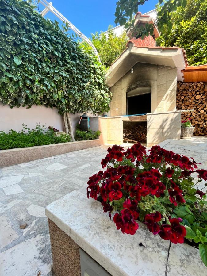 Sky - Beautiful Rooftop Apartment With Shared Pool Split Exteriör bild